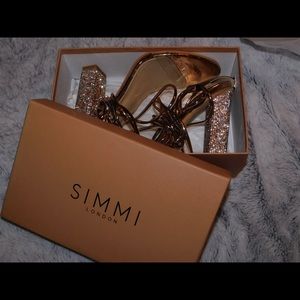 Simmi tie up heels